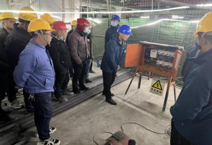 beat365中文官方网站组织施工现场临时用电安全管理培训