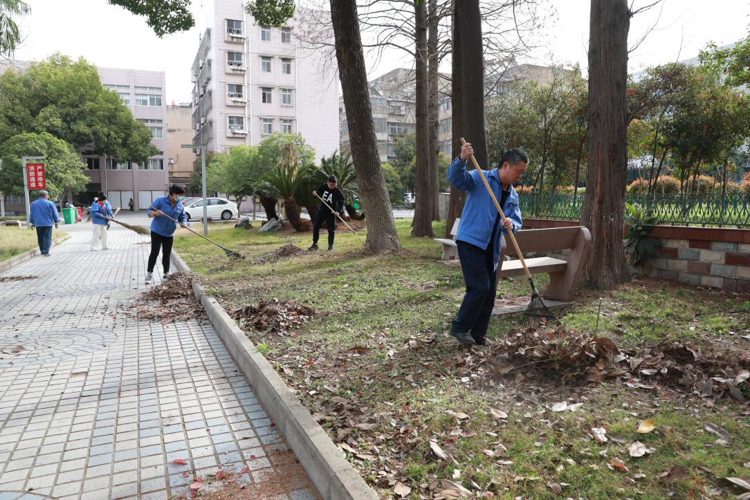 人勤春来早  实干启新程 ——襄阳中环水务有限beat365官网开展爱国卫生运动